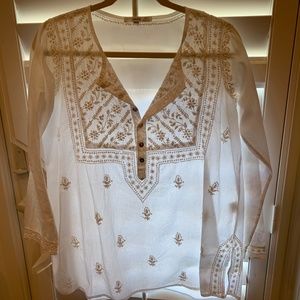 Traditional Floral Design White Tunic Airy & Light